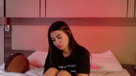 Mila online show from June 28, 6:30 am