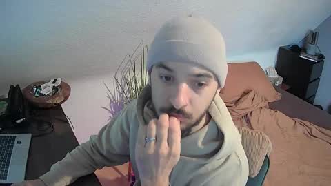 Leonardo online show from January 9, 10:40 am