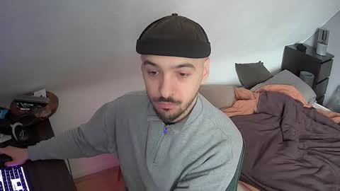 Snapshot of leonardo_grande chatting on February 24, 11:30 am Leonardo online show from February 24, 11:30 am