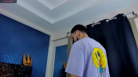 Len online show from February 13, 7:52 pm