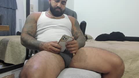 Leo online show from December 3, 11:24 pm