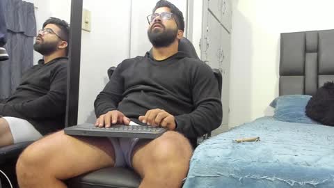 Leo online show from December 17, 2:44 pm