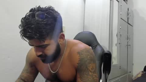 Leo online show from December 27, 4:32 pm