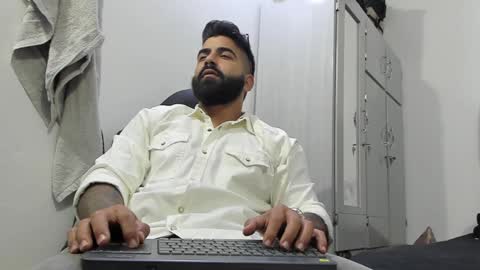 Leo online show from January 1, 6:38 pm