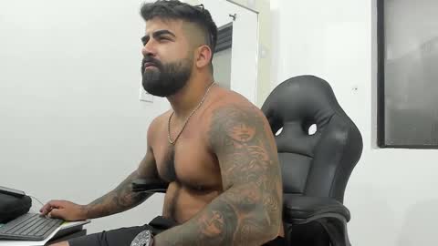 Leo online show from February 27, 7:04 pm