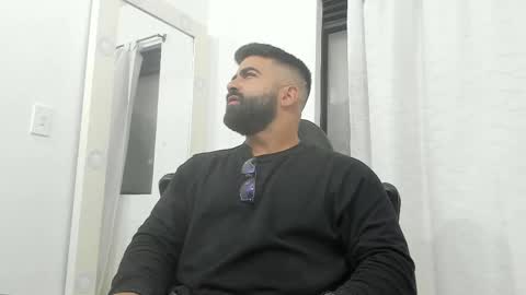 Leo online show from March 11, 9:59 pm