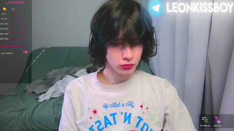 leonkissboy online show from April 10, 7:07 pm