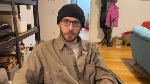 Snapshot of leonvampire chatting on January 27, 11:32 am Leon online show from January 27, 11:32 am