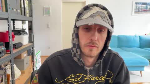 Leon online show from March 24, 8:52 am