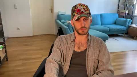 Leon online show from April 29, 10:41 am