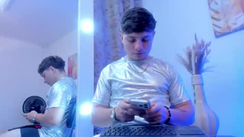 Leo  online show from October 16, 9:49 pm