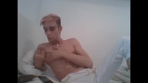 Snapshot of lepetitmarcel chatting on March 28, 4:39 pm Marcel online show from March 28, 4:39 pm