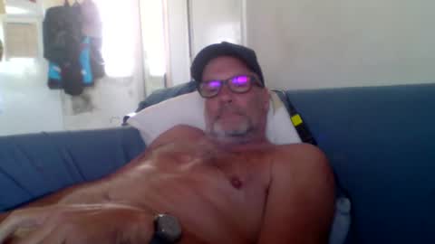 Snapshot of leporonga chatting on October 18, 4:19 pm leporonga online show from October 18, 4:19 pm