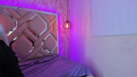 Snapshot of leri_rose_ chatting on July 3, 11:16 am online show from July 3, 11:16 am