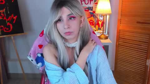 Eveline online show from March 25, 1:33 am