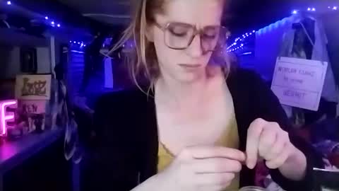 LesleyGumGrass- The Boring Trans girl online show from March 7, 4:35 am