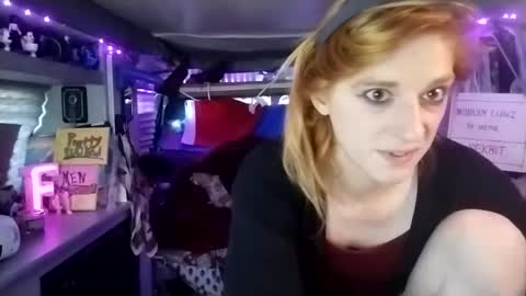 LesleyGumGrass- The Boring Trans girl online show from March 12, 9:24 pm