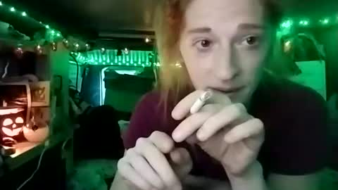 LesleyGumGrass- The Boring Trans girl online show from October 28, 8:44 pm