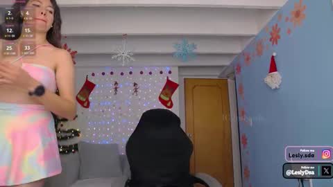 Snapshot of leslie9669 chatting on December 12, 9:04 pm Lesly online show from December 12, 9:04 pm