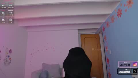 Snapshot of leslie9669 chatting on January 15, 3:18 pm Lesly online show from January 15, 3:18 pm