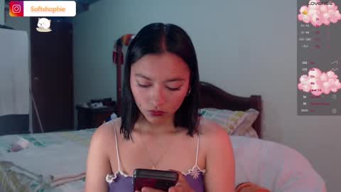 Leslie online show from February 12, 8:50 pm