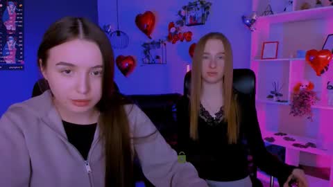 leslie_bird online show from February 21, 9:54 am