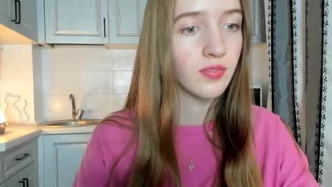  LESLIE   online show from November 26, 4:19 pm