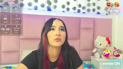 Snapshot of lesliecute69 chatting on February 22, 8:07 pm leslie online show from February 22, 8:07 pm