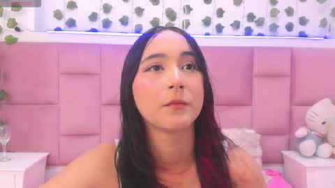 Snapshot of lesliecute69 chatting on March 1, 7:38 pm leslie online show from March 1, 7:38 pm