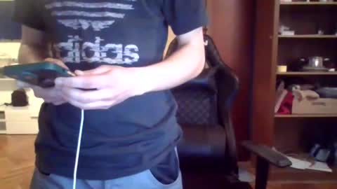 Snapshot of lestaro chatting on July 14, 8:58 pm neoglo online show from July 14, 8:58 pm