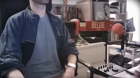 Vampiro Diurno online show from December 3, 7:00 pm