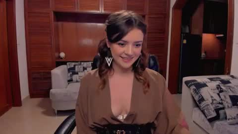Snapshot of lesya_krutalevich chatting on June 18, 11:42 pm lesya krutalevich online show from June 18, 11:42 pm