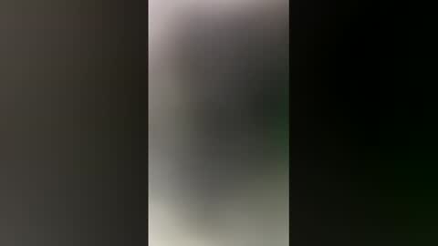 Snapshot of leticiabruselas chatting on April 1, 1:41 pm leticiabruselas online show from April 1, 1:41 pm