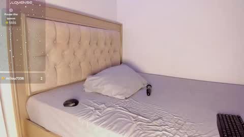 Snapshot of letizia_westy chatting on October 8, 7:28 am Letizia online show from October 8, 7:28 am
