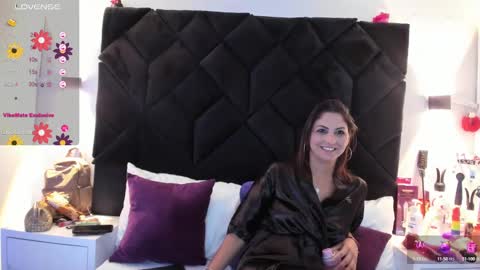 Snapshot of letiziia_sky chatting on January 30, 11:34 pm letiziia online show from January 30, 11:34 pm