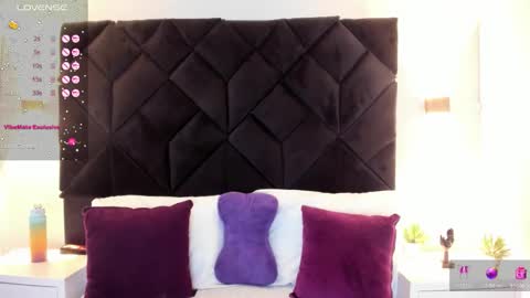 Snapshot of letiziia_sky chatting on November 6, 7:48 pm letiziia online show from November 6, 7:48 pm