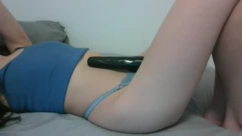 lets_play143 online show from December 18, 5:37 am