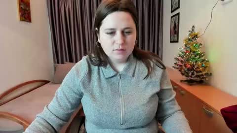 Naomi online show from December 15, 6:50 am