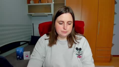 Naomi online show from May 28, 6:21 am