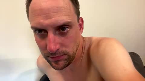 Snapshot of lettucespice chatting on October 3, 9:28 am lilithgaze online show from October 3, 9:28 am