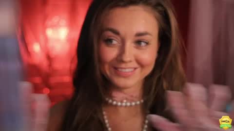 Letty Moa         - IG direct letty moa online show from April 14, 11:22 pm