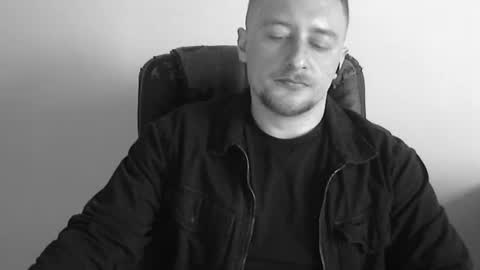 lev1ngston online show from April 6, 4:46 am
