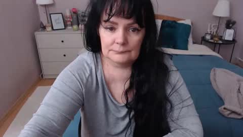 Mary online show from February 20, 1:44 pm