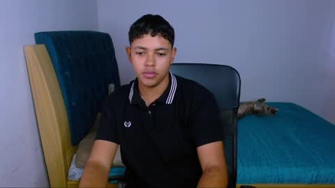 Snapshot of levii_7 chatting on April 12, 8:36 pm 0600AM-1200PM - online show from April 12, 8:36 pm