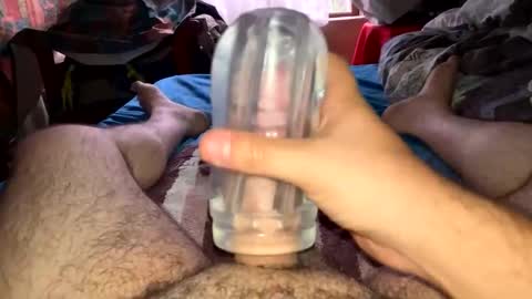 Snapshot of lewdpong chatting on December 20, 3:21 pm Lewdpong online show from December 20, 3:21 pm