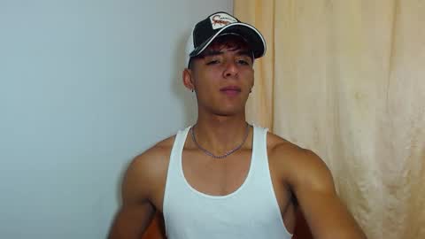 i  am lewis ly EDUARDO MEMDOZA15 online show from February 19, 3:08 pm