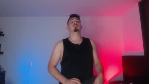 Snapshot of lex__miller chatting on January 19, 2:04 am lex__miller online show from January 19, 2:04 am