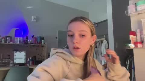 Snapshot of lexaarose05 chatting on February 1, 2:56 pm lexisRose online show from February 1, 2:56 pm