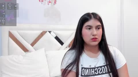 Snapshot of lexi_bloom chatting on April 1, 1:41 pm Gabrielle online show from April 1, 1:41 pm