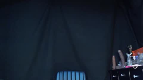 Snapshot of lexi_grrr chatting on May 9, 4:39 am online show from May 9, 4:39 am
